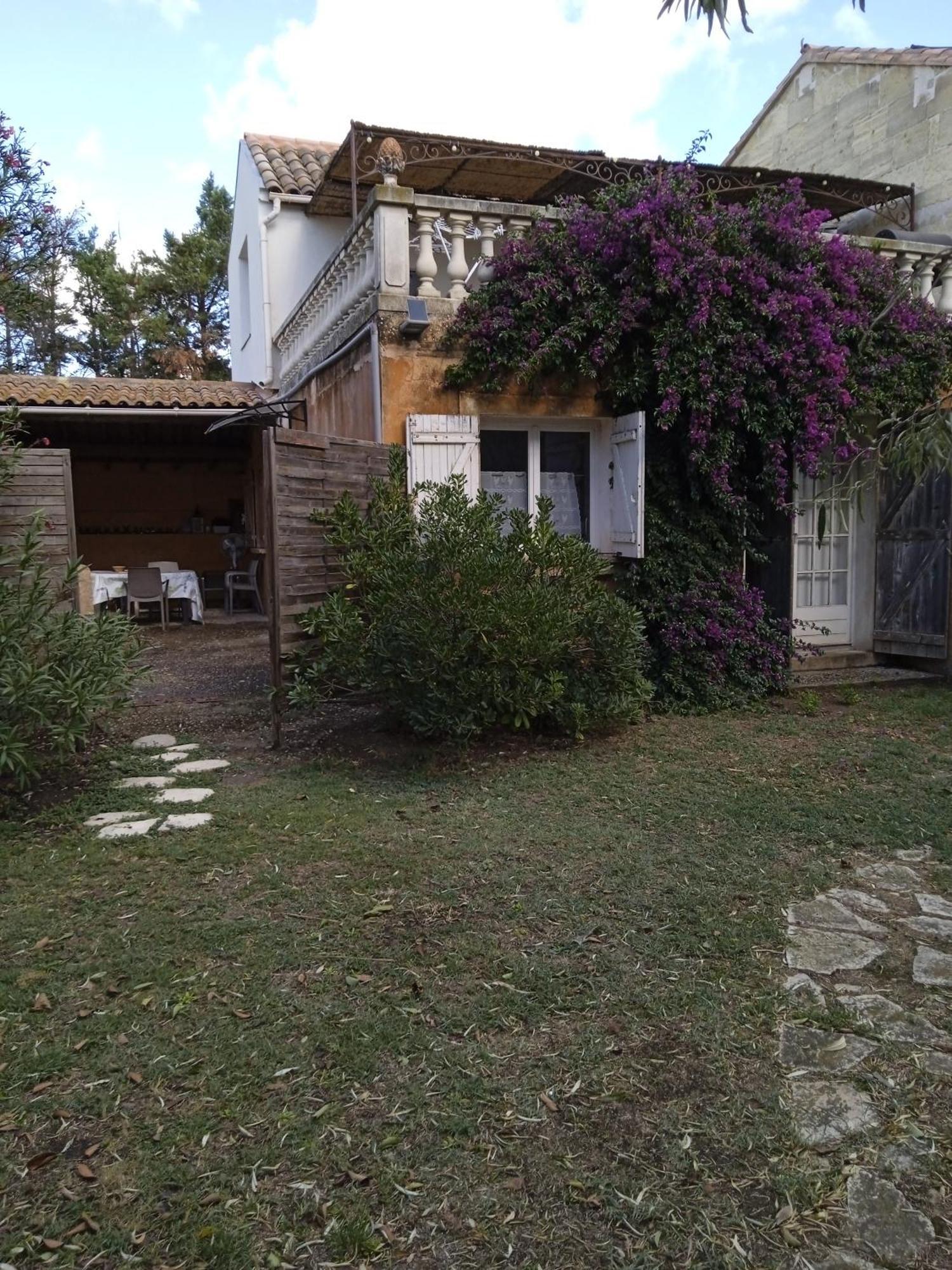 Mas Maurane - Le Bougainvillier Aux Portes D'Arles Lejlighed Tarascon Eksteriør billede